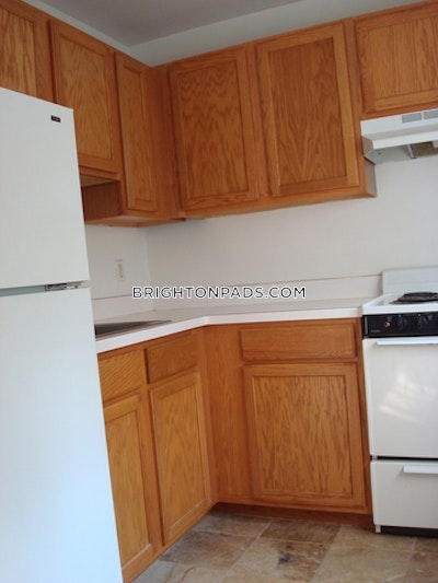 Brighton 1 Bed 1 Bath Boston - $2,800 No Fee