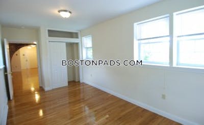 Chinatown Sunny 1 bed 1 bath available 11/15 on Hudson St. South Boston! Boston - $2,695