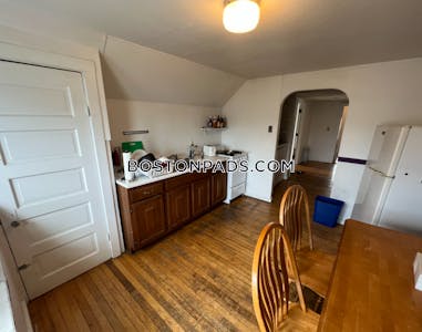 Somerville Beautiful Spacious 2 Bed 1 Bath SOMERVILLE  Tufts - $3,500