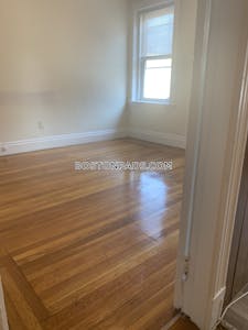Allston/brighton Border Apartment for rent 1 Bedroom 1 Bath Boston - $1,725