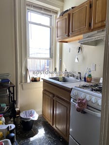 Fenway/kenmore Nice 1 Bed 1 Bath available 9/1 on Park Dr. in Fenway  Boston - $2,350