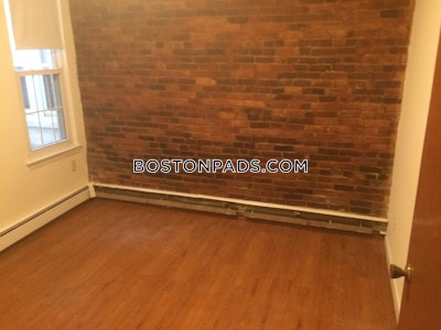 Jamaica Plain Great Studio 1 bath available 6/1 on South Huntington Ave in Mission Hill!!  Boston - $2,400 50% Fee