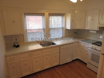 Brookline Apartment for rent 3 Bedrooms 1.5 Baths  Beaconsfield - $4,150