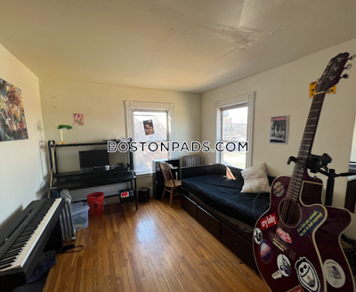 Allston Apartment for rent 6 Bedrooms 2.5 Baths Boston - $6,250