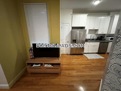 Fort Hill 11 Beds 4.5 Baths Fort Hill Boston - $16,500 No Fee
